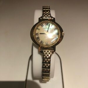 Caravelle vintage gold tone wind up watch
